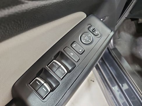 Used 2023 Honda Civic EX image 11