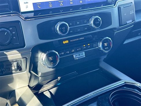 Used 2022 Ford F450 Lariat image 14