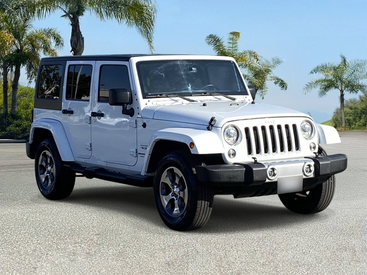 Used 2018 Jeep Wrangler Unlimited Sahara AWD/4WD image 6