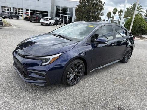 Certified 2026 Toyota Corolla SE FWD image 5