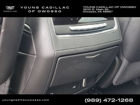 Used 2024 Cadillac Escalade Premium Luxury AWD/4WD image 31