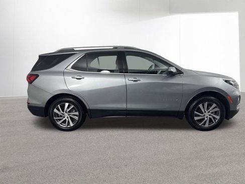 Used 2023 Chevrolet Equinox Premier AWD/4WD image 33