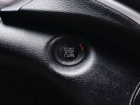 Used 2014 Jeep Cherokee Limited w/ Technology Group FWD image 25