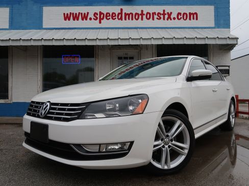 Used 2013 Volkswagen Passat TDI SEL Premium image 1