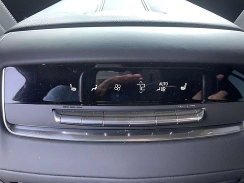 Used 2024 Cadillac Escalade V AWD/4WD image 15