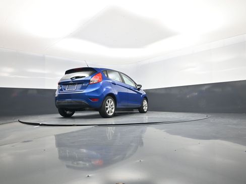 Used 2019 Ford Fiesta SE w/ Equipment Group 201A image 14