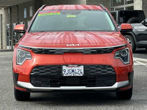 Used 2023 Kia Niro Wind FWD image 9