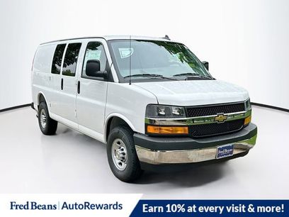 New 2025 Chevrolet Express 3500 w/ Chrome Appearance Package