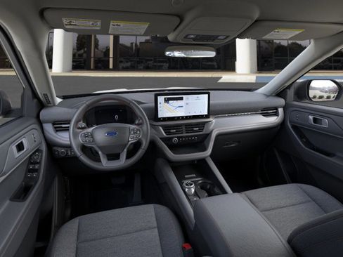 New 2025 Ford Explorer Active image 9