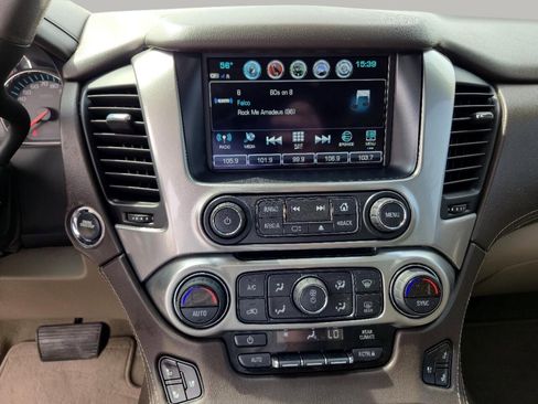 Used 2019 Chevrolet Suburban Premier image 45