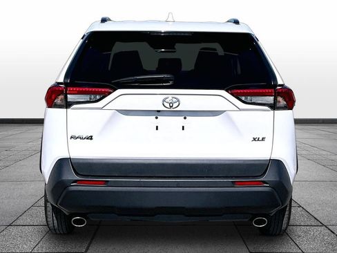 Used 2024 Toyota RAV4 XLE FWD image 4