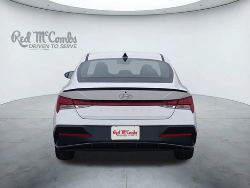 New 2026 Hyundai Elantra SEL Sport Premium FWD image 4