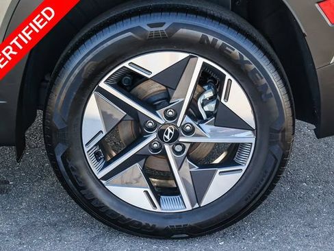 Certified 2025 Hyundai Tucson SEL AWD/4WD image 8