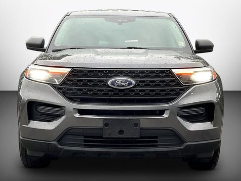 Used 2023 Ford Explorer 4WD image 2