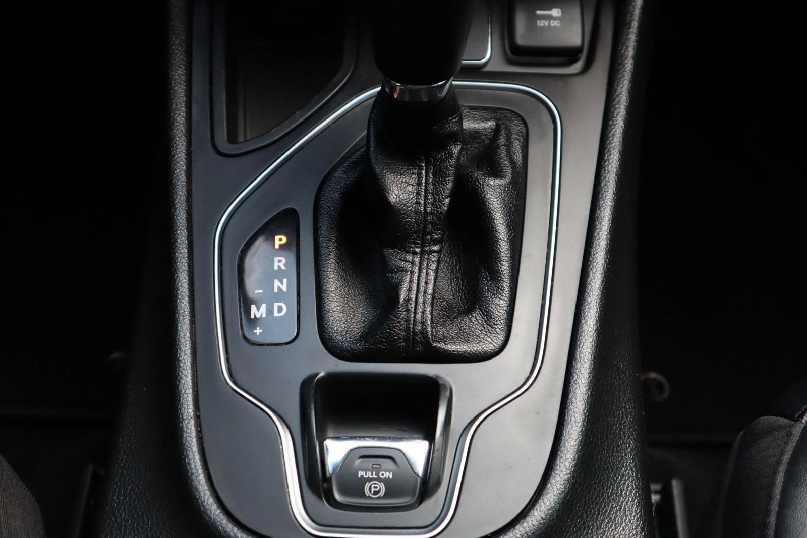Used 2021 Jeep Cherokee Latitude Lux w/ Sun & Sound Group FWD image 26