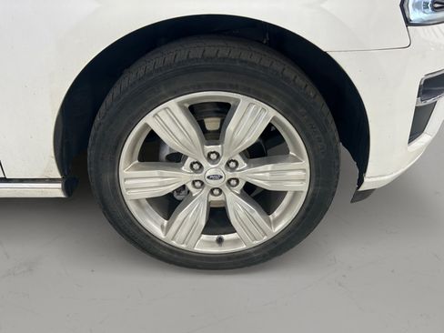 Used 2023 Ford Expedition Platinum RWD image 8