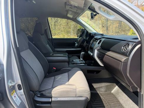 Used 2014 Toyota Tundra SR5 w/ SR5 Upgrade Package AWD/4WD image 29