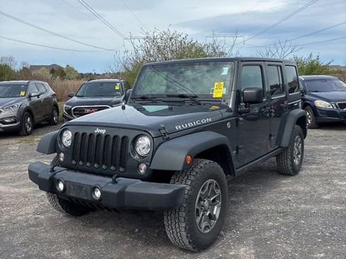 Used 2017 Jeep Wrangler Unlimited Rubicon w/ Connectivity Group AWD/4WD image 1
