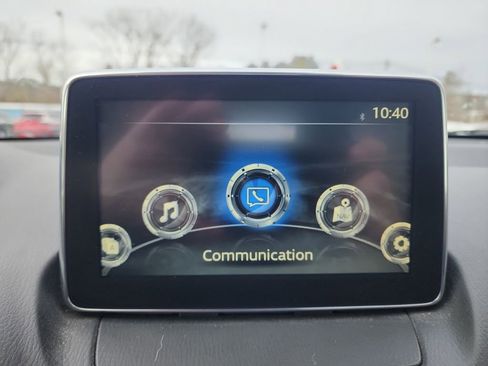 Used 2017 Toyota Yaris iA image 16