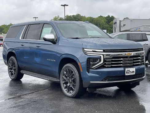 New 2025 Chevrolet Suburban Premier AWD/4WD image 86
