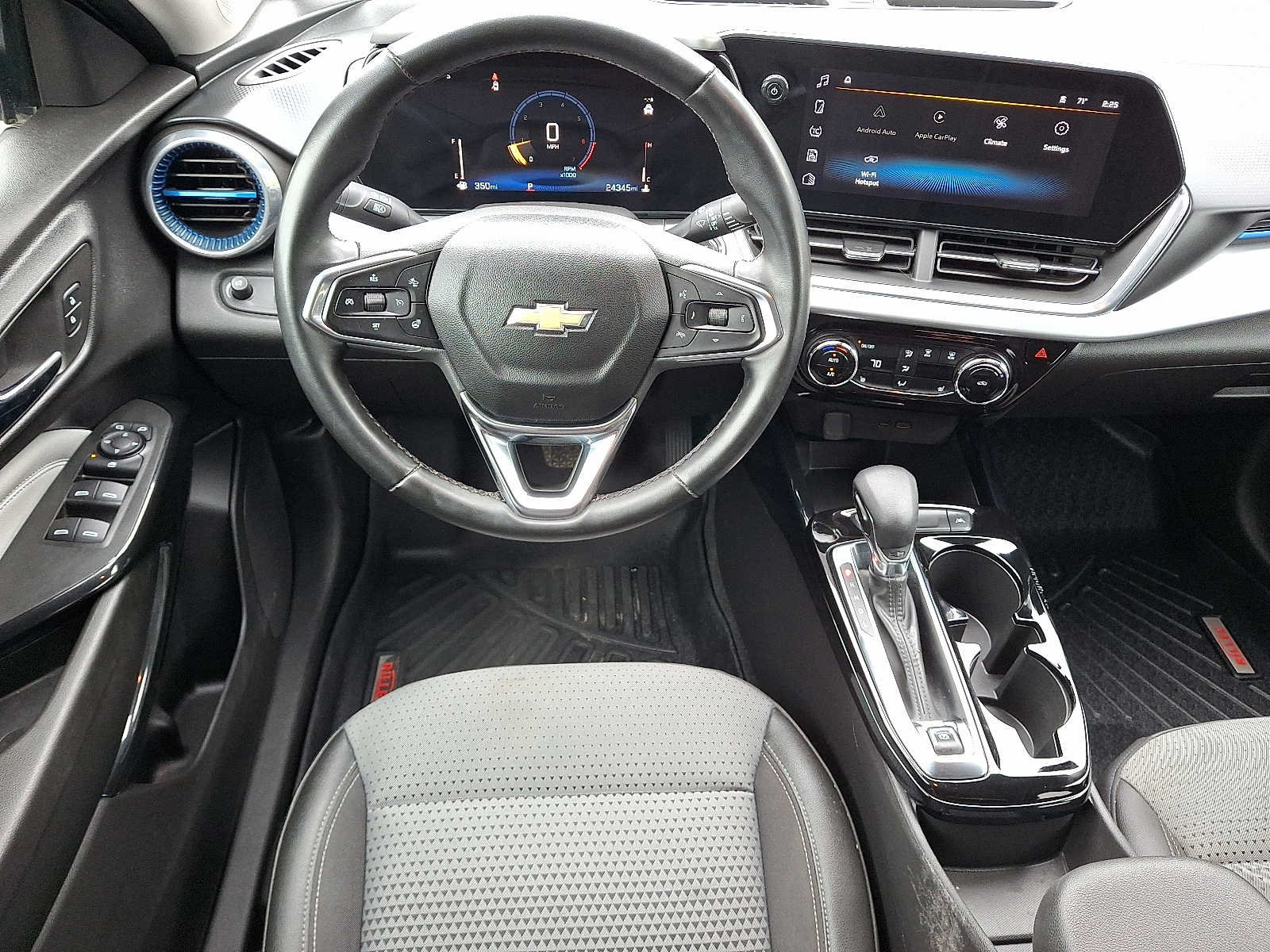 Used 2024 Chevrolet Trax LT w/ Driver Confidence Package FWD image 11