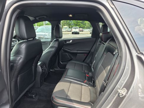 Certified 2023 Ford Escape ST-Line w/ Tech Pack #1 AWD/4WD image 10