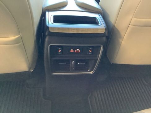 Used 2024 Nissan Murano SL image 32