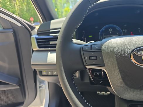 New 2026 Toyota Camry SE FWD image 16