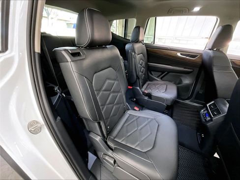 New 2026 Volkswagen Atlas SE AWD/4WD image 11