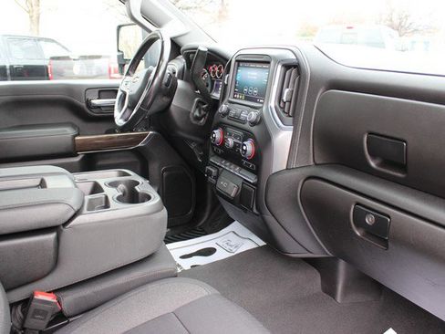 Used 2023 Chevrolet Silverado 3500 LT image 18
