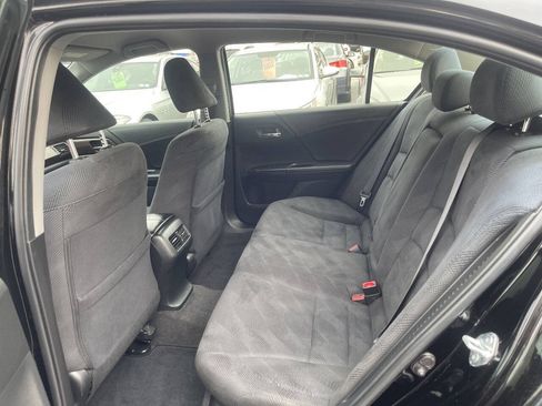 Used 2017 Honda Accord Hybrid Sedan image 17