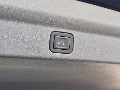 New 2026 Cadillac Escalade IQ Luxury 1 image 33