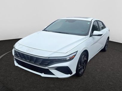 Used 2025 Hyundai Elantra Limited