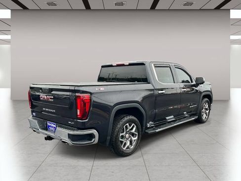 Used 2023 GMC Sierra 1500 SLT w/ SLT Premium Package AWD/4WD image 3