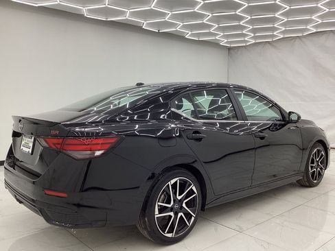 Used 2025 Nissan Sentra SR image 12