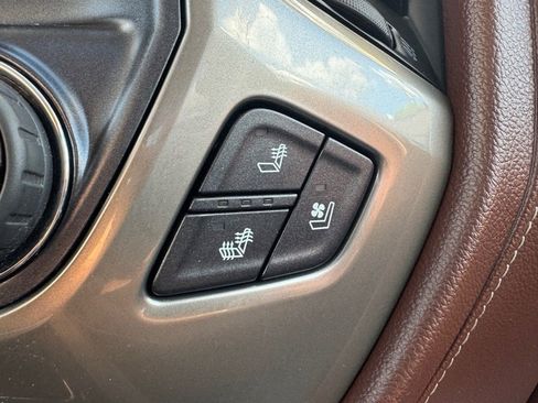 Used 2019 Chevrolet Silverado 2500 High Country w/ Duramax Plus Package image 28