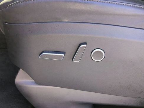 Used 2022 Tesla Model X AWD/4WD image 4