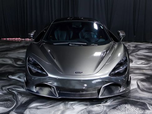Used 2018 McLaren 720S Luxury RWD image 10