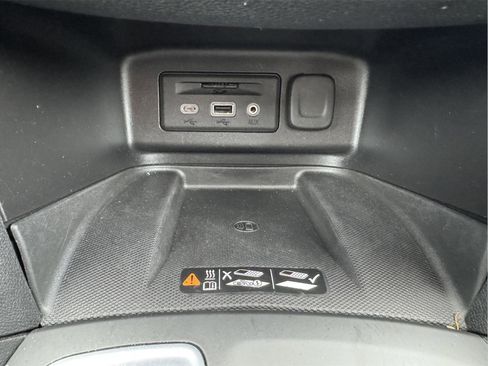 Used 2019 Chevrolet Equinox Premier image 24