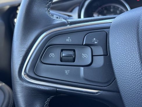 Used 2020 Buick Encore GX Select image 18