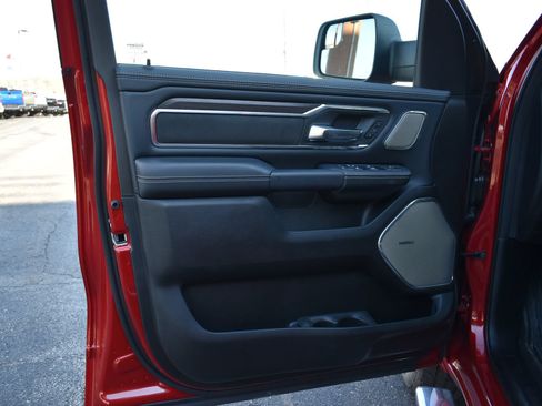 Used 2026 RAM 1500 Laramie AWD/4WD image 10