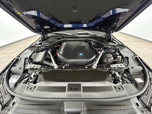 Used 2024 BMW 540i xDrive w/ Premium Package image 43