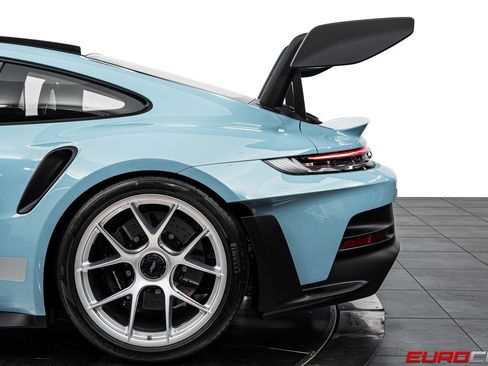 Used 2025 Porsche 911 GT3 RS RWD image 19