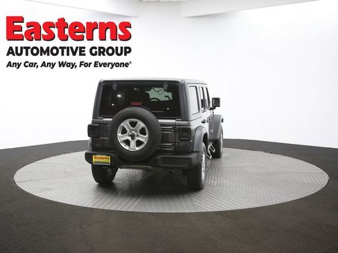 Used 2019 Jeep Wrangler Unlimited Sport S image 39