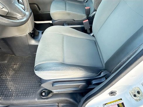 Used 2021 Nissan NV200 S w/ Sliding Door Glass Package image 20