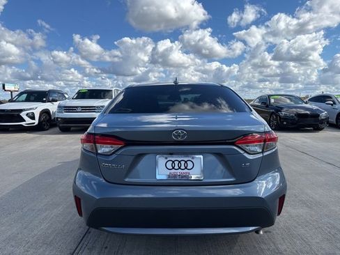 Used 2020 Toyota Corolla LE image 4