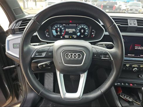 Used 2022 Audi Q3 2.0T Premium Plus image 4