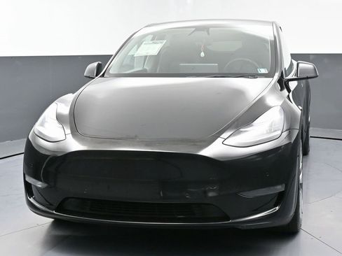 Used 2022 Tesla Model Y Long Range image 4