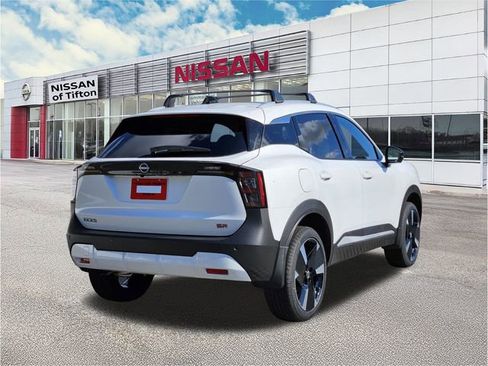 New 2026 Nissan Kicks SR w/ Cold Weather Package image 7