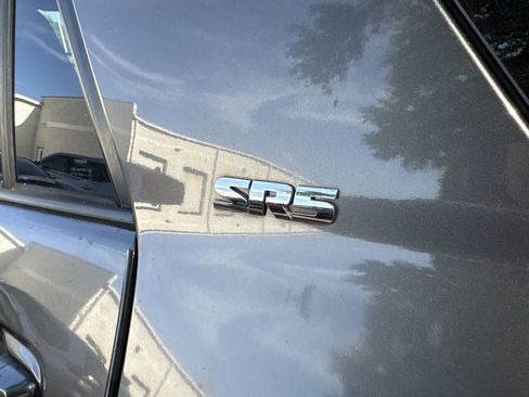 Used 2016 Toyota 4Runner SR5 image 8